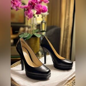 Nine West 4.5” Black Leather Platform Pumps SIZE 5